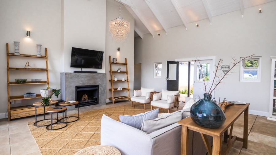 4 Bedroom Property for Sale in The Coves North West